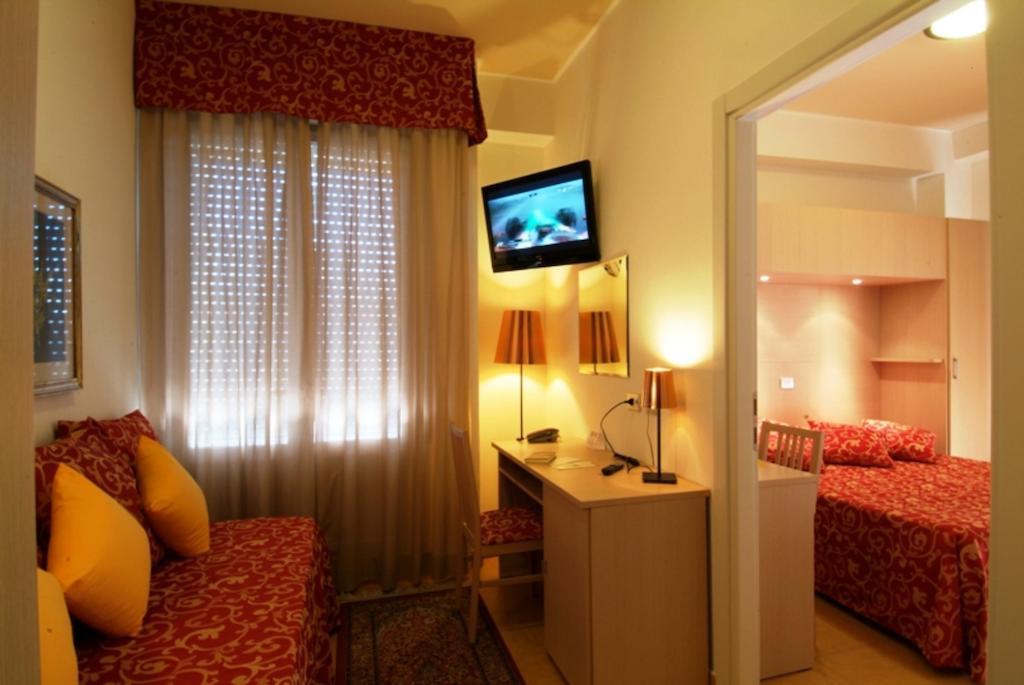 Hotel Mimosa ベラーリア・イジェア・マリーナ エクステリア 写真