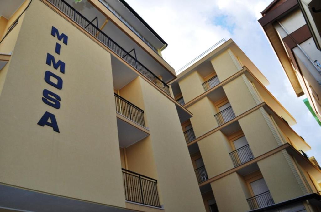 Hotel Mimosa ベラーリア・イジェア・マリーナ エクステリア 写真
