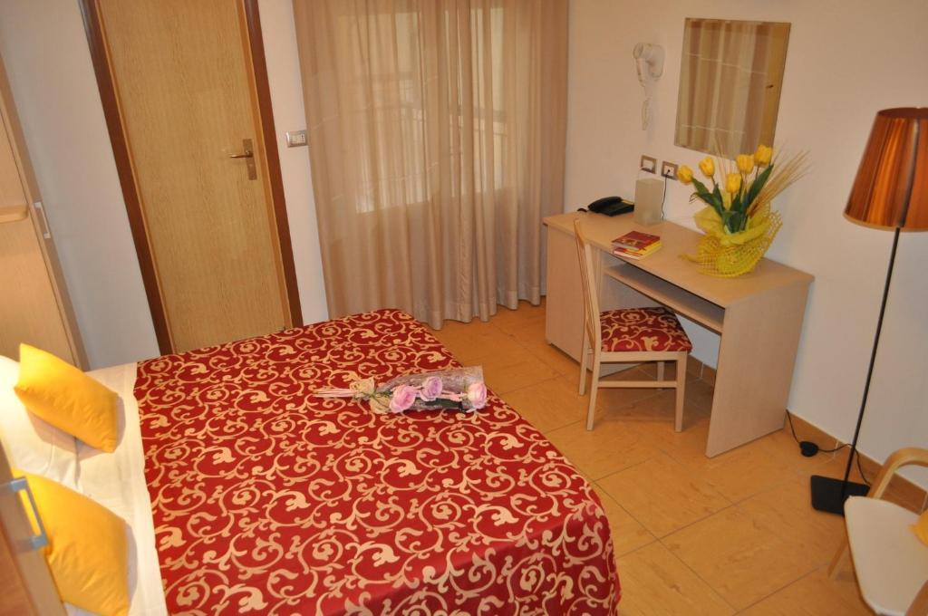 Hotel Mimosa ベラーリア・イジェア・マリーナ エクステリア 写真