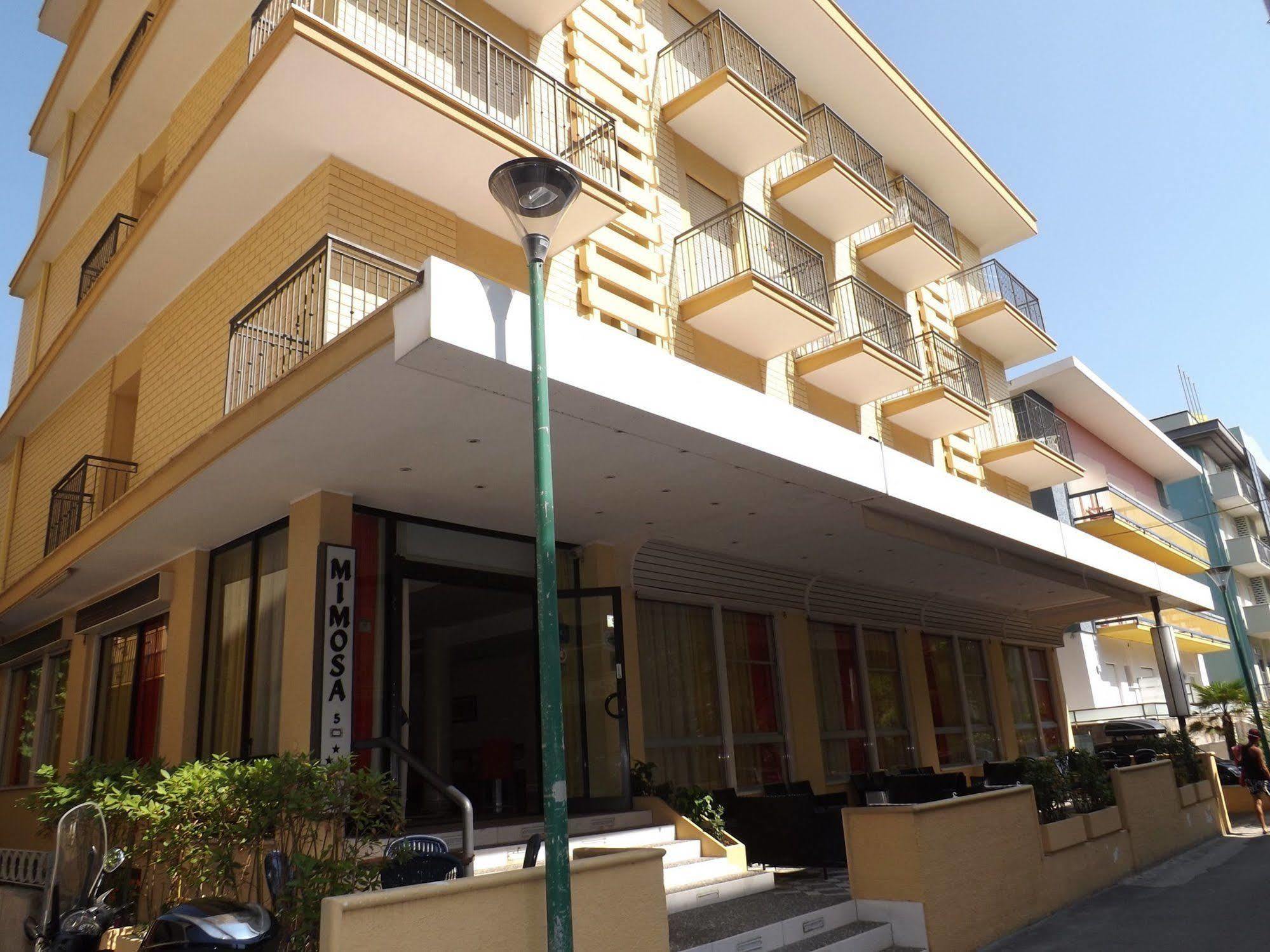 Hotel Mimosa ベラーリア・イジェア・マリーナ エクステリア 写真