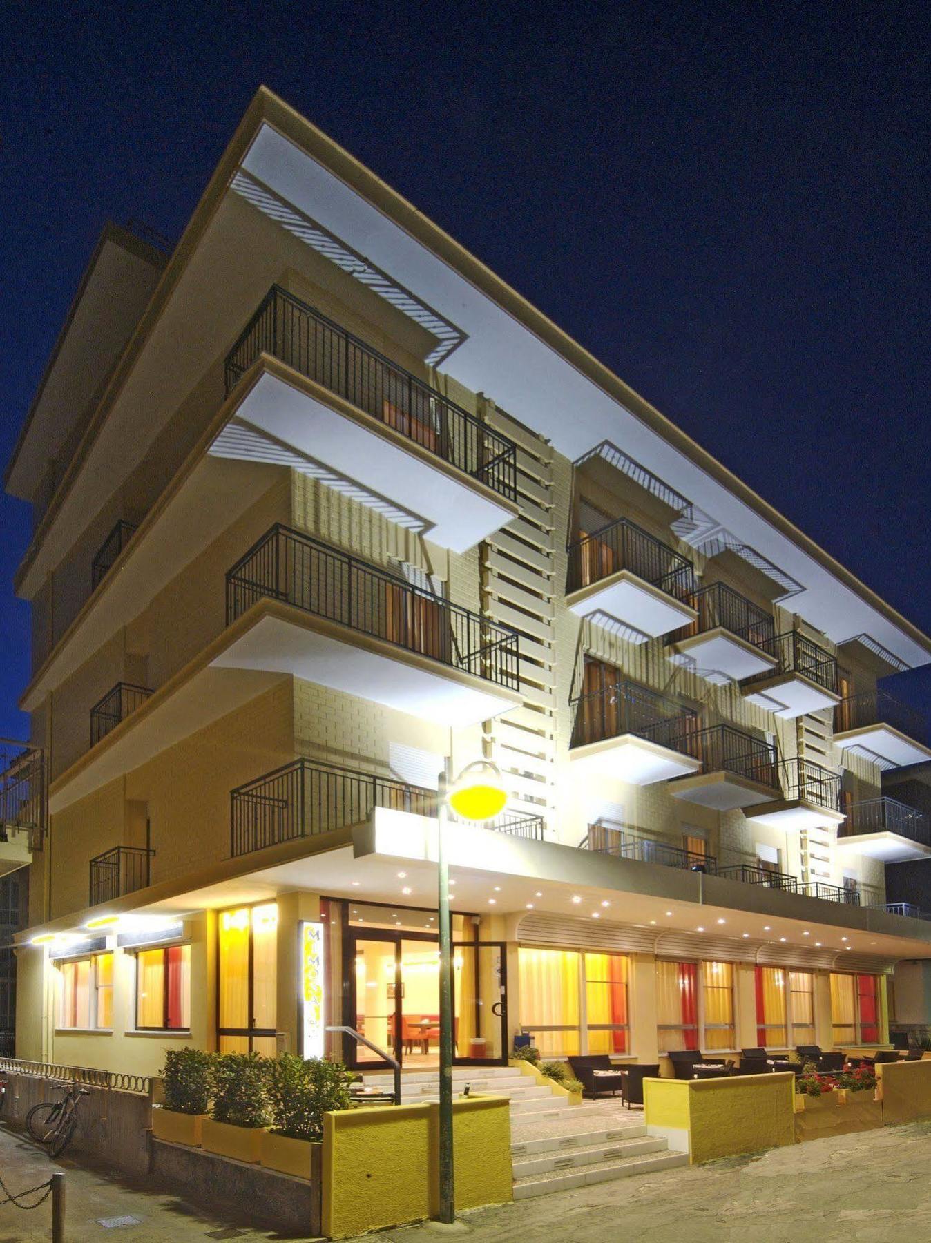 Hotel Mimosa ベラーリア・イジェア・マリーナ エクステリア 写真